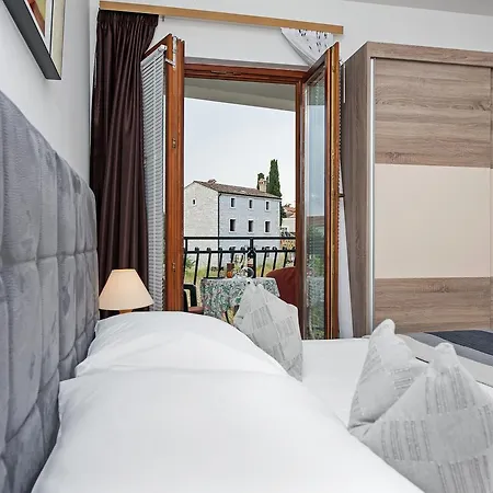 Bed & Breakfast Ladonja Bb Rooms, Family Run Bed & Breakfast 3*