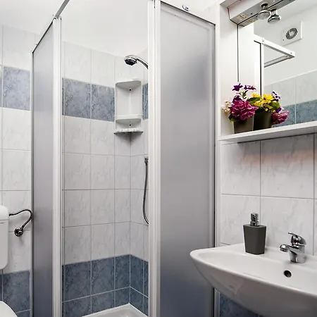 Ladonja Bb Rooms, Family Run Bed & Breakfast 3* Rovinjsko Selo